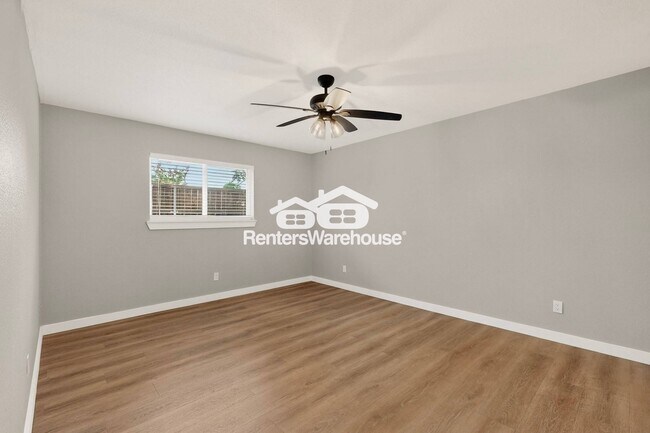 Building Photo - 507 S Spring Creek Dr