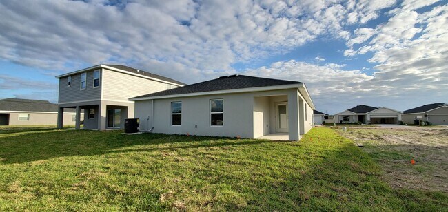 Building Photo - Like NEW!!! 4-Bedroom, 2-Bathroom in Villa...