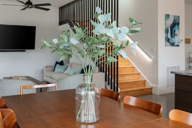 Building Photo - 218 George C Wallace Blvd