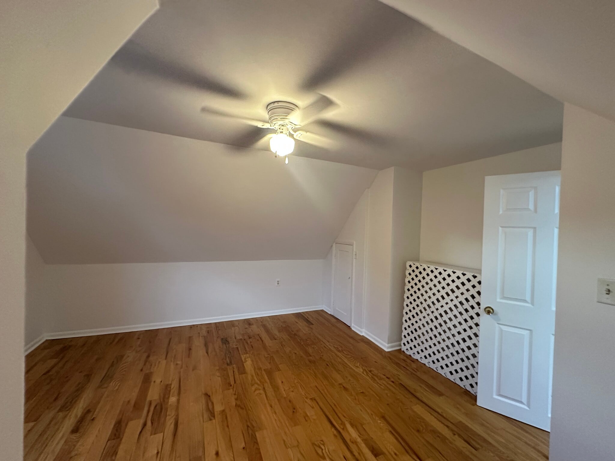 3rd floor bedroom 2 - 120 Cleveland Ave