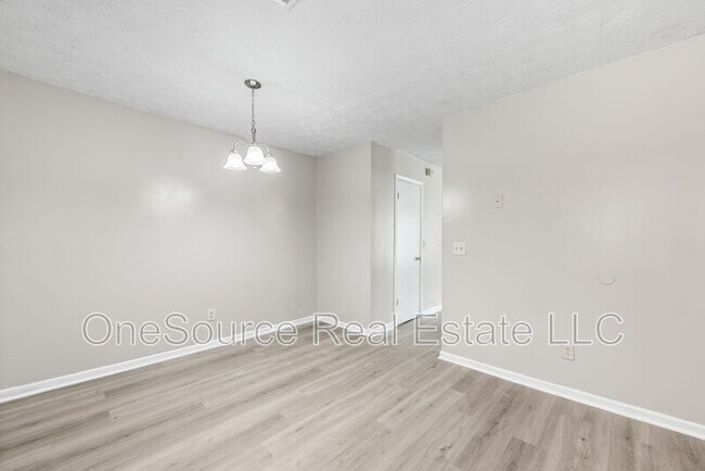Building Photo - 3606 N Hopkins Ct
