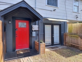 Building Photo - 1927 Monroe St