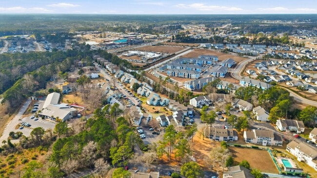 Building Photo - 4363 Spa Dr