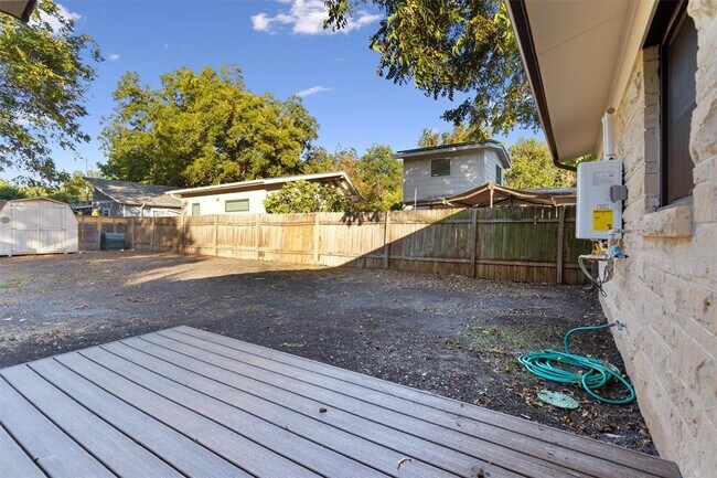 Building Photo - 406 Hammack Dr