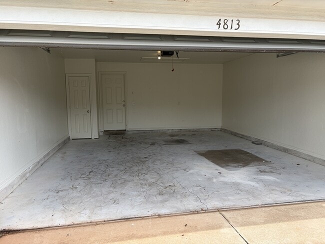 Building Photo - 4813 SE 89th Terrace