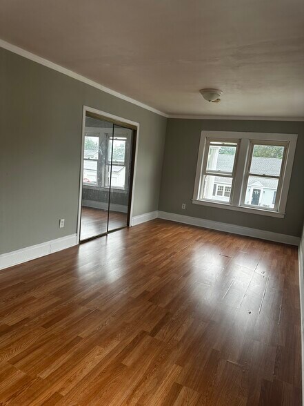 Building Photo - 178 8th St
