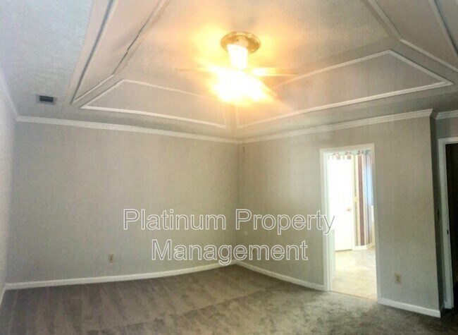 Building Photo - 740 Trellis Pond Ct