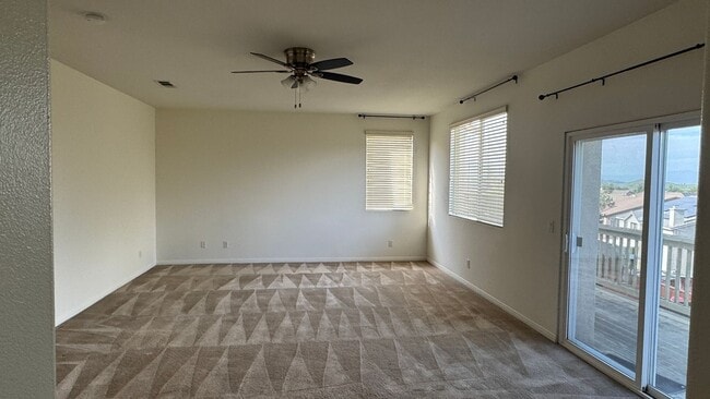 Building Photo - 6 bedroom 4.5 baths in Corona CA