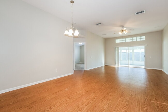 Building Photo - 12408 Tree Pointe Ct