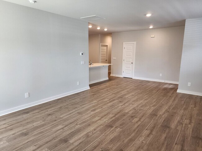 Building Photo - 2021 Holmesburg Private Cir