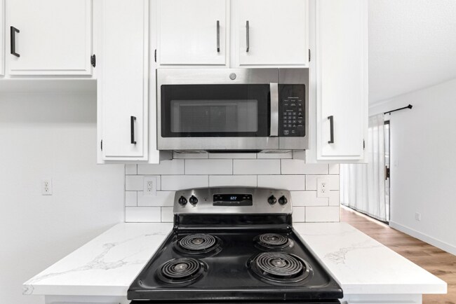 Building Photo - 5240 Whitsett Ave