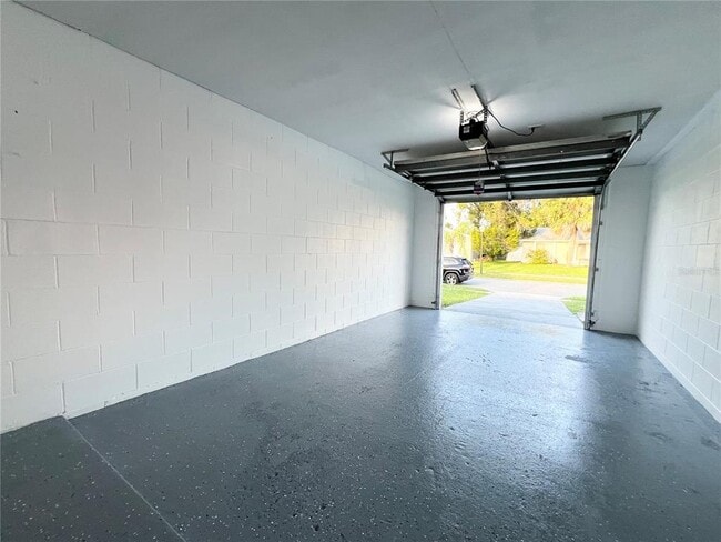 Building Photo - 11340 Cardiff Dr