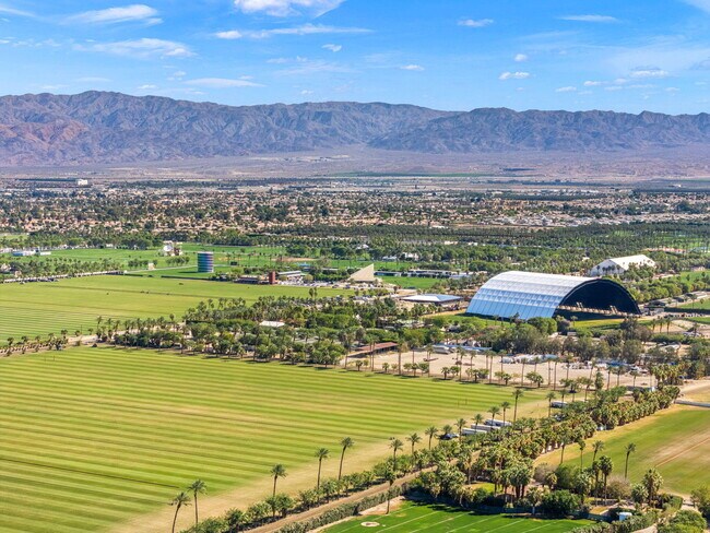 Building Photo - 49392 Hohokam River St