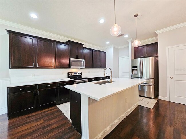 Building Photo - 11867 Verrazano Dr