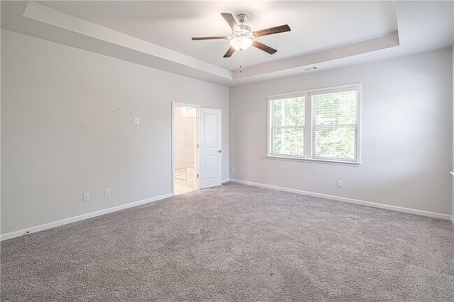 Building Photo - 1825 Wellston Dr