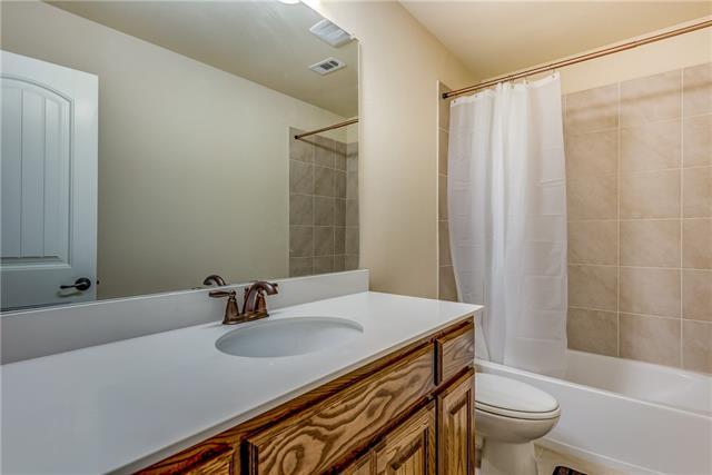 Building Photo - 10601 Troutt Dr