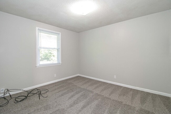 Building Photo - 1432-B McCan