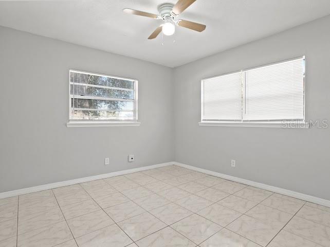 Building Photo - 5614 Riviera Dr