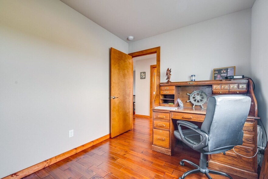 Building Photo - 975 S Sand Dune Ave SW