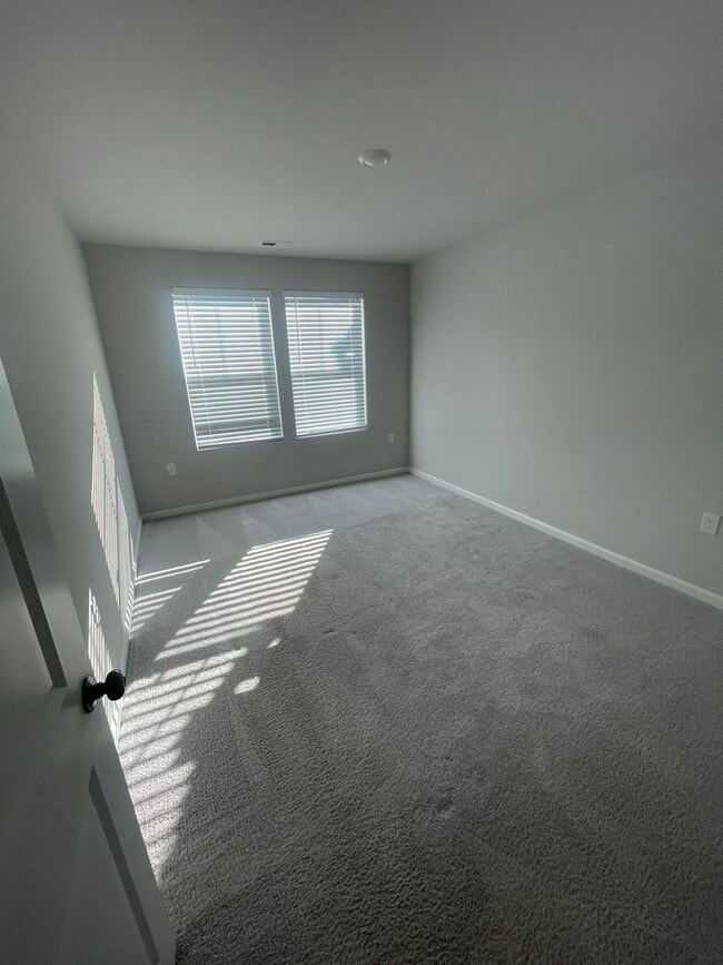 Building Photo - Charming 3 Bedroom Home located in Wake Forest