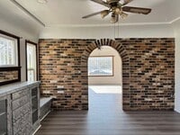 Building Photo - 1140 S San Antonio Ave
