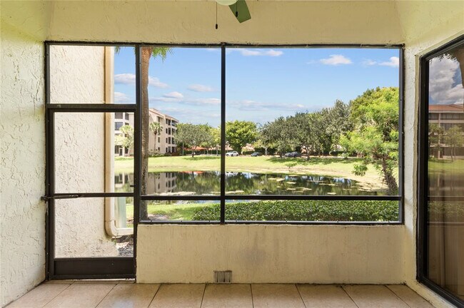 Building Photo - 7535 La Paz Blvd