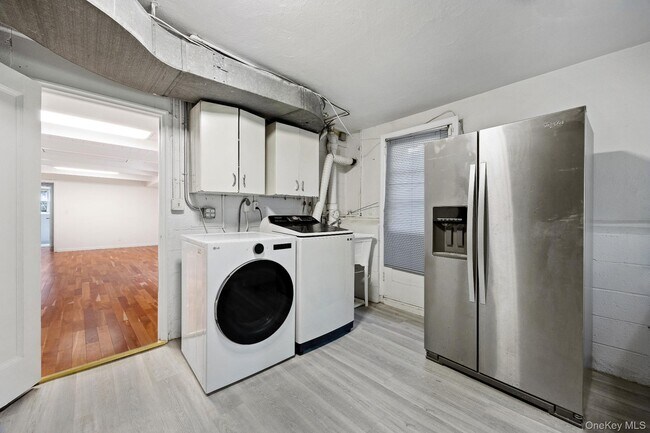 Building Photo - 372 Heathcote Rd