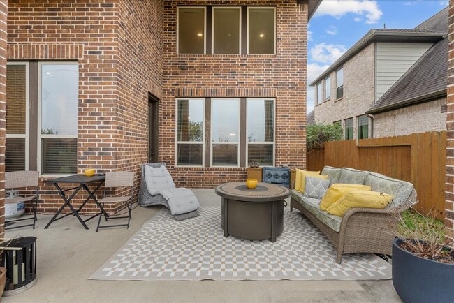 Building Photo - 1636 Longwood Glen Ln