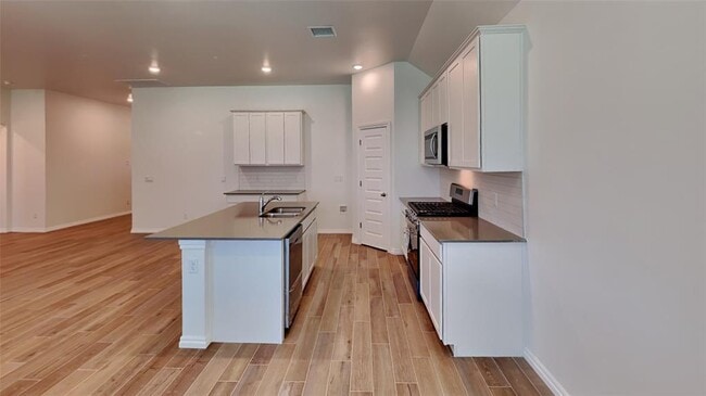 Building Photo - 2513 Kathleens Crossing