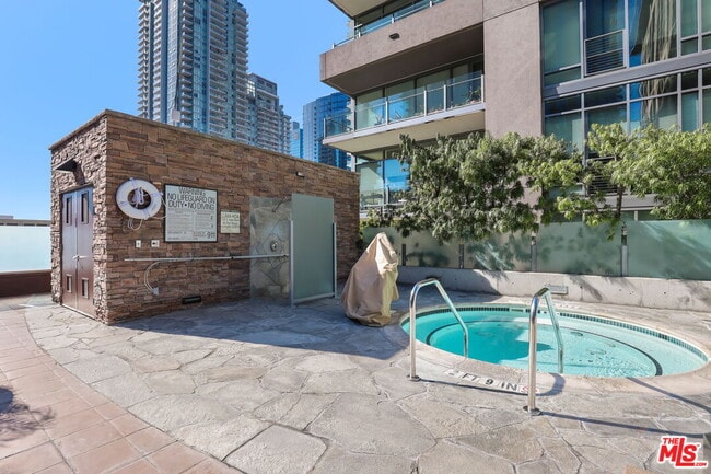 Building Photo - 1111 S Grand Ave