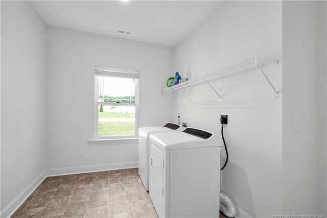 Building Photo - 66 S Hawks Rdg Ln