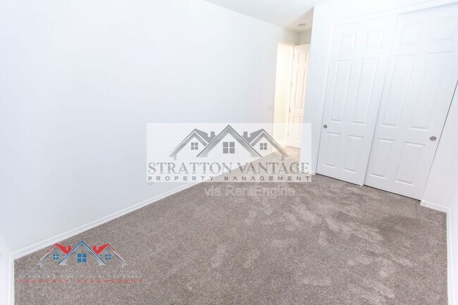 Building Photo - 22486 E Russet Rd