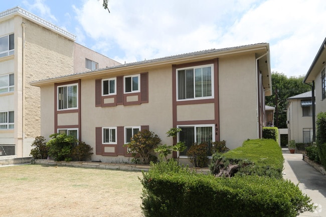Building Photo - 404 N Palm Dr
