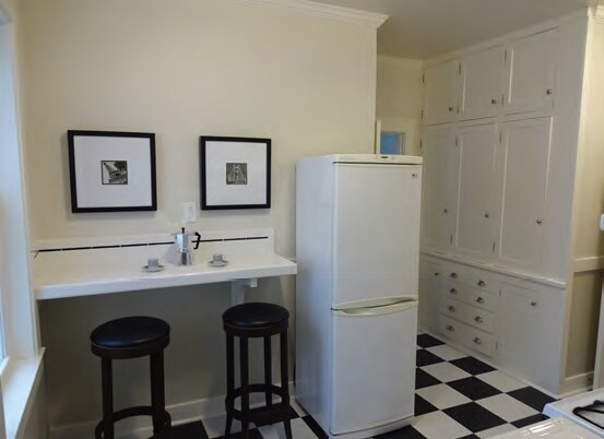 Interior Photo - 3612 Lakeshore Ave