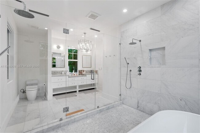 Building Photo - 9301 SW 93rd Ave