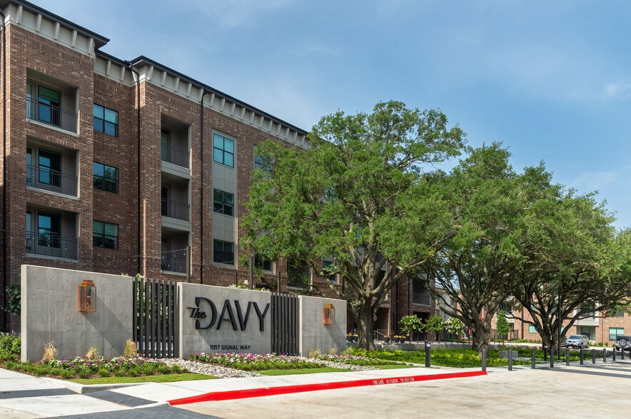 Primary Photo - Davy