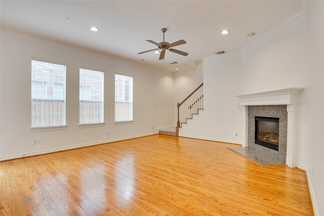 Building Photo - 3015 W Park at Fairdale