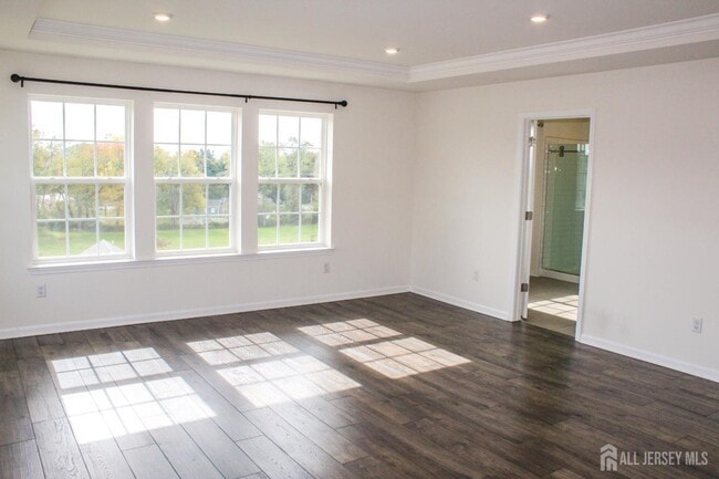 Building Photo - 601 Charleston Dr