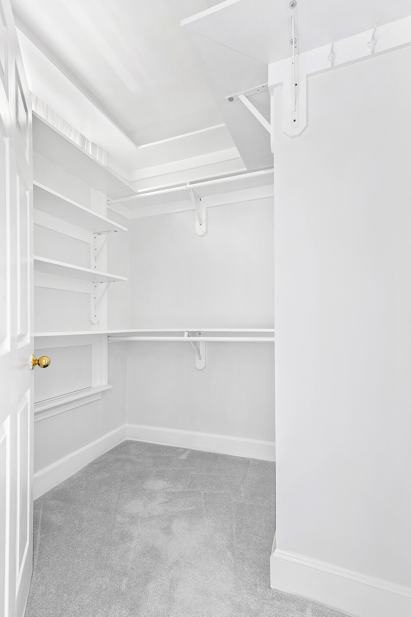 Building Photo - 403 Marlborough St