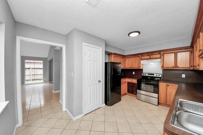 Building Photo - 2622 Heather Knoll Dr