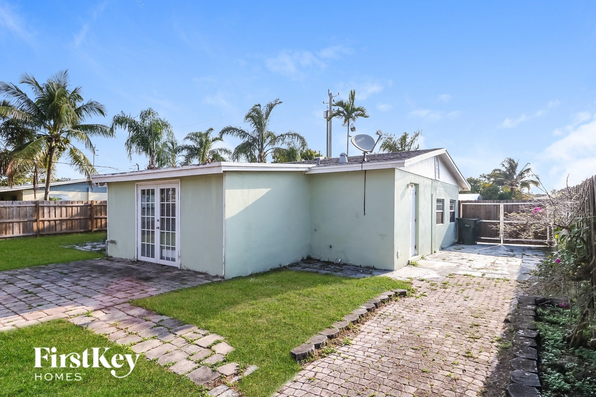 Building Photo - 1357 Drexel Rd