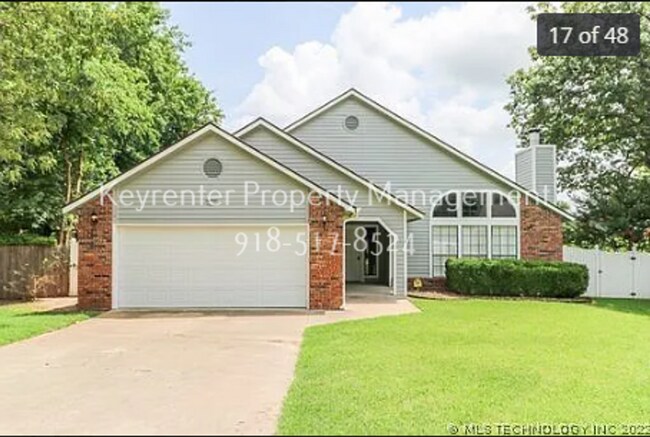 Building Photo - 3 Bed 2 Bath South Tulsa with Pool, Jenks Schools