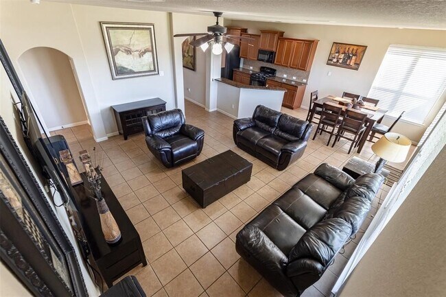 Building Photo - 18311 Red Oak Manor Ln