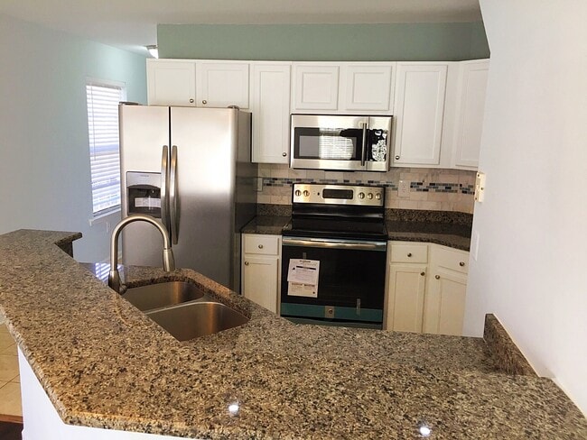 Another view of the kitchen - 190 Hutchinson St NE