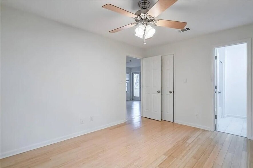 Building Photo - 2194 River Heights Ct SE