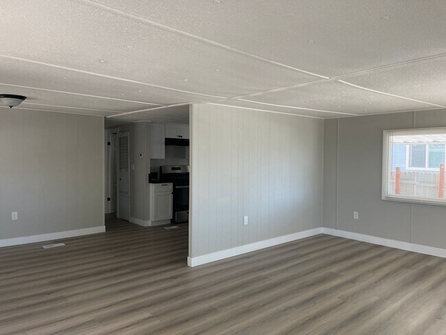 Building Photo - Nice Home For Rent