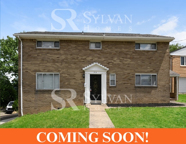 Primary Photo - Gorgeous 5 BR in Pittsburgh!