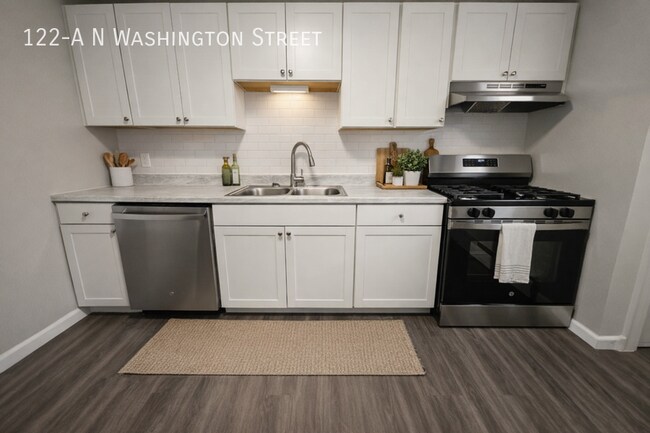 Building Photo - 122-A S Washington St