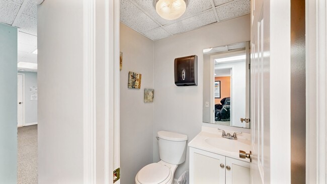 Building Photo - 383 W North St