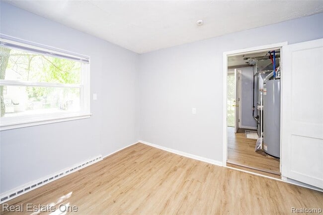 Building Photo - 22675 Santa Maria St